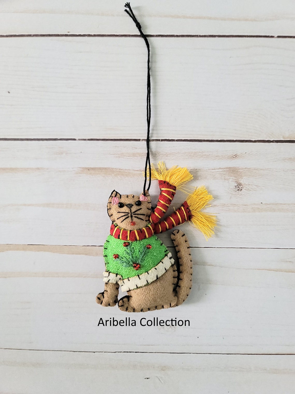 Kitty Cat Felt Ornament - Aribella Collection, Inc.