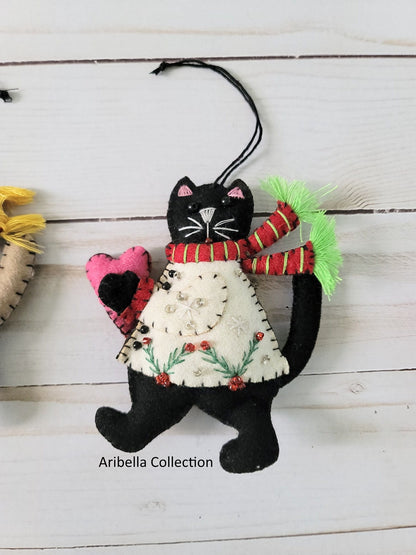 Kitty Cat Heart Felt Ornament - Aribella Collection, Inc.